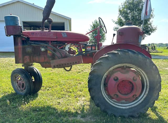 Image of Farmall BN equipment image 2