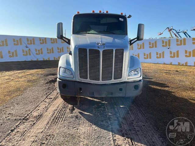 Image of Peterbilt 579 equipment image 1