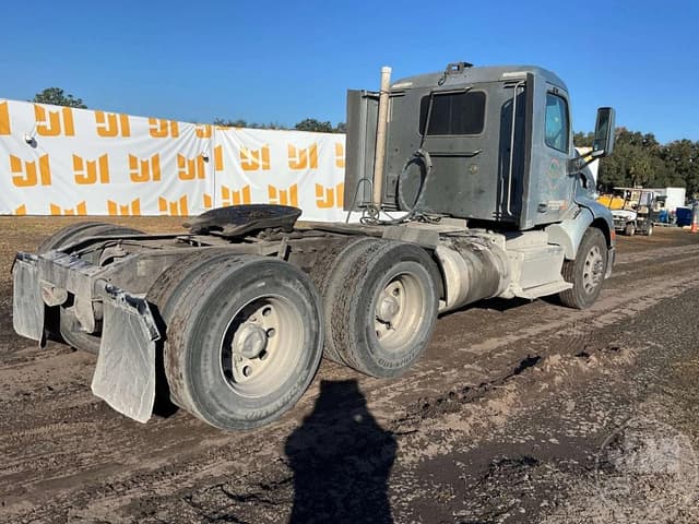 Image of Peterbilt 579 equipment image 4