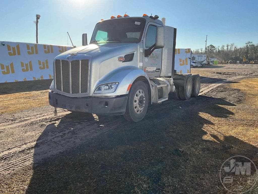 Image of Peterbilt 579 Primary image