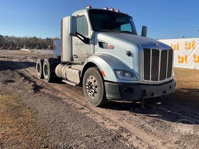 Image of Peterbilt 579 equipment image 2