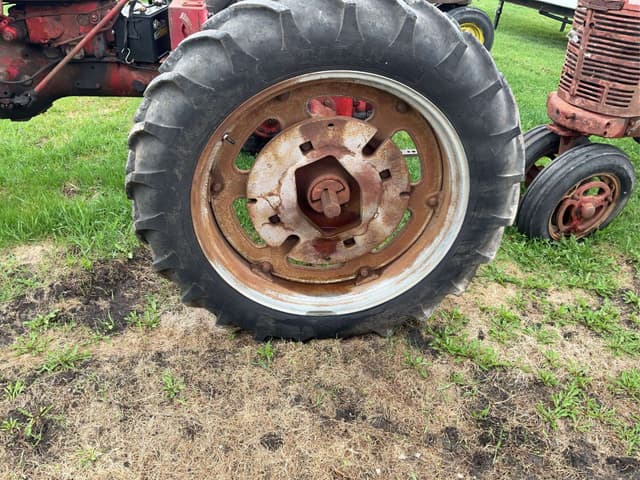Image of Farmall Super C equipment image 2