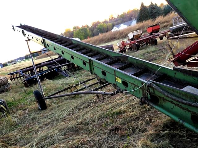 Image of John Deere 350 equipment image 3