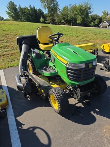 Main image John Deere X739