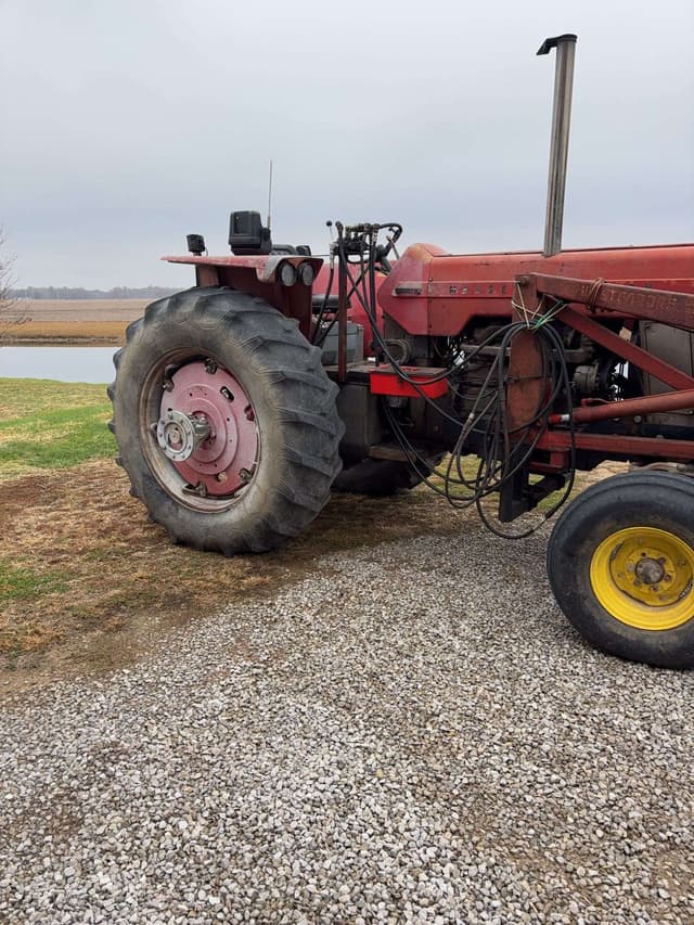 Image of Massey Ferguson 1100 equipment image 3