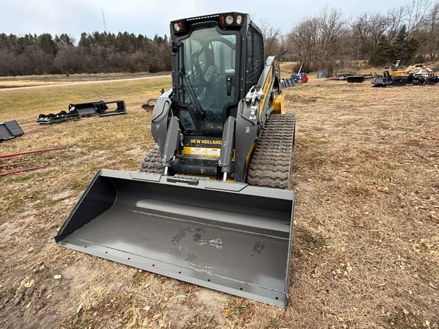 Image of New Holland C245 equipment image 1