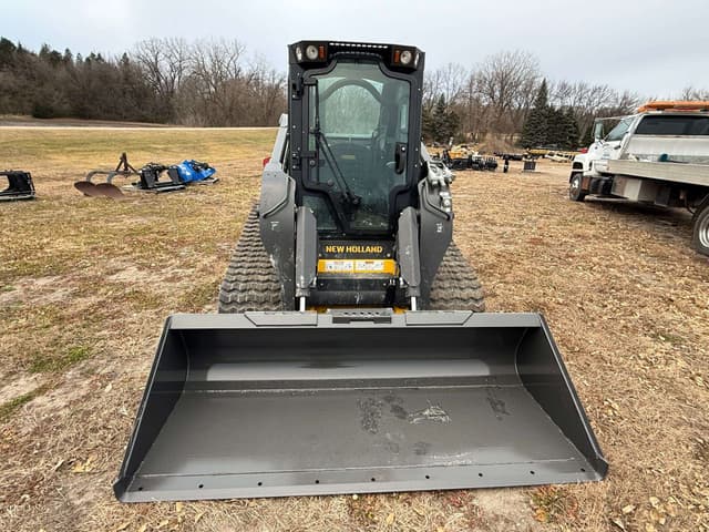 Image of New Holland C245 equipment image 2