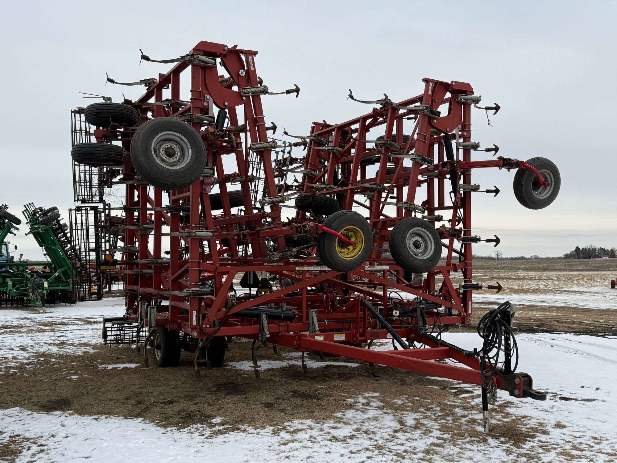 Wil-Rich XL2 Equipment Image0