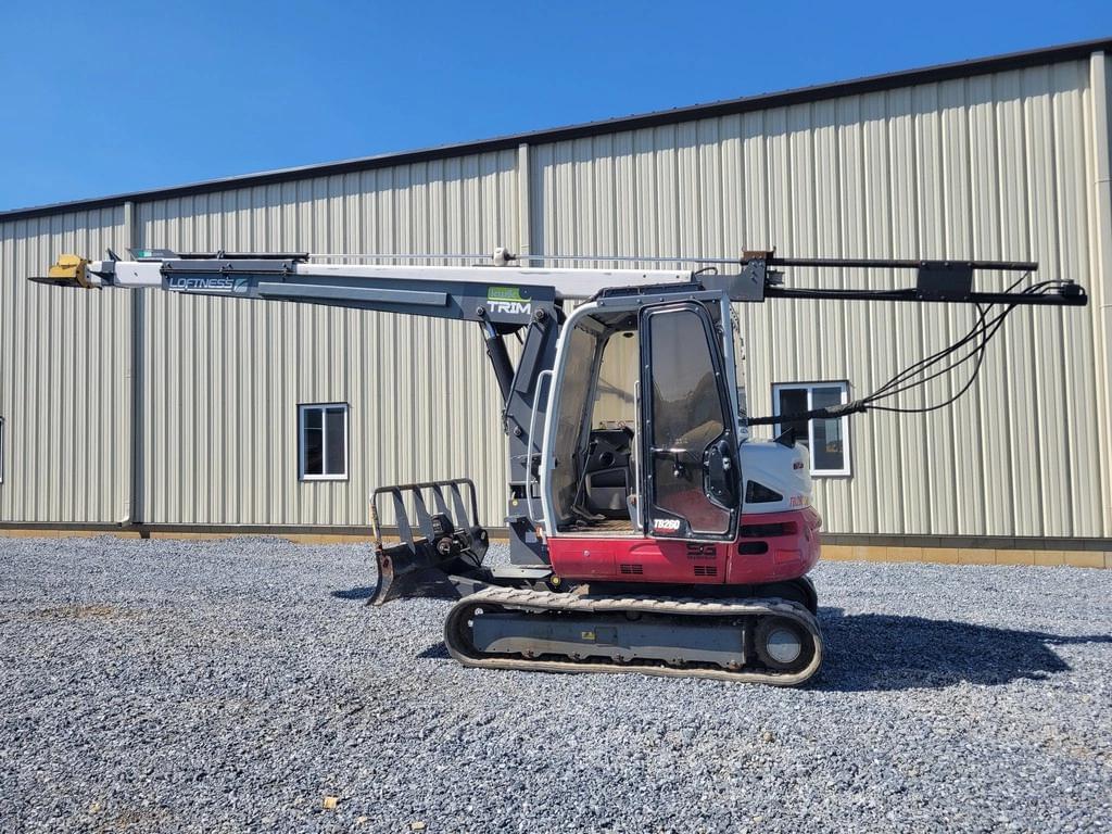 Image of Takeuchi TB260 Primary image