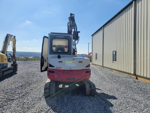 Image of Takeuchi TB260 equipment image 4