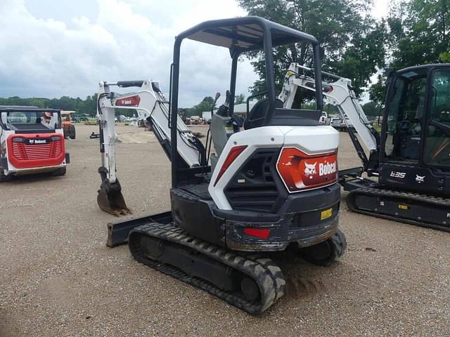 Image of Bobcat E32 equipment image 3