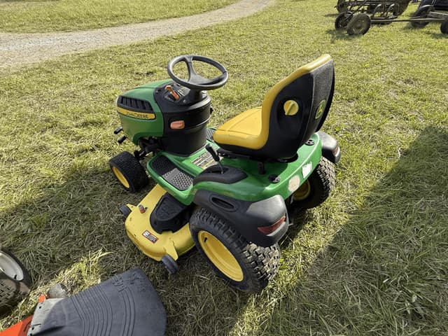 Image of John Deere D170 equipment image 2