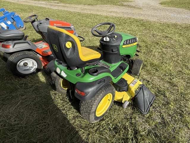 Image of John Deere D170 equipment image 1