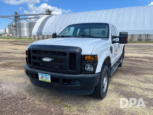 Image of Ford F-250 equipment image 1