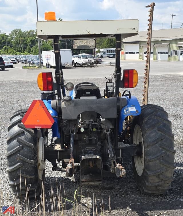 Image of New Holland TN70A equipment image 4