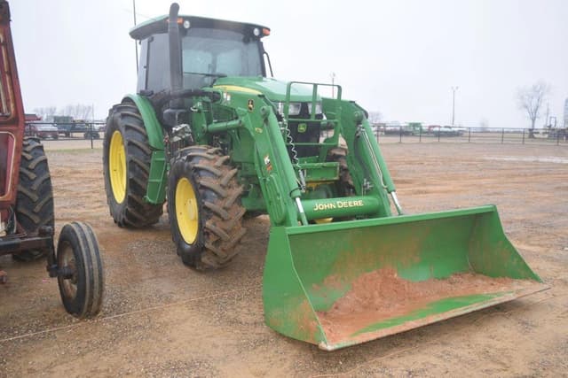 Image of John Deere 6105E equipment image 3