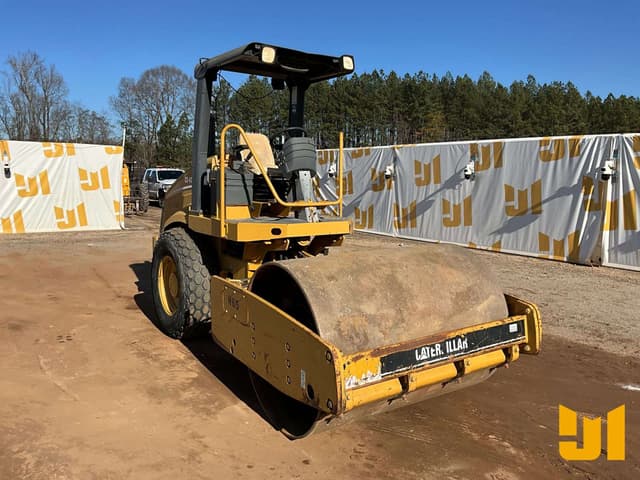 Image of Caterpillar CS-423E equipment image 2