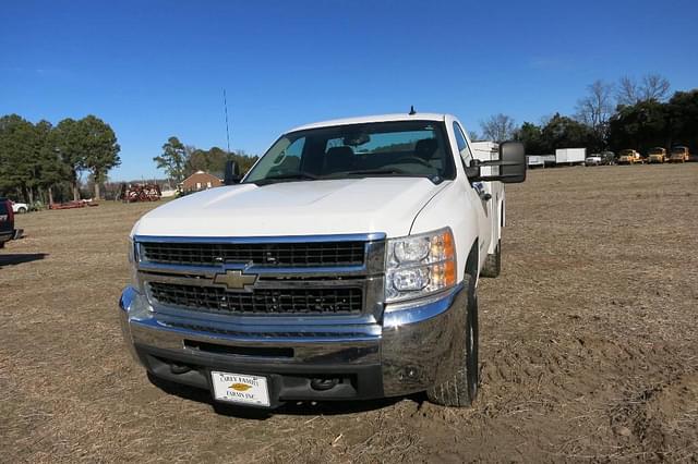 Image of Chevrolet 2500HD equipment image 1