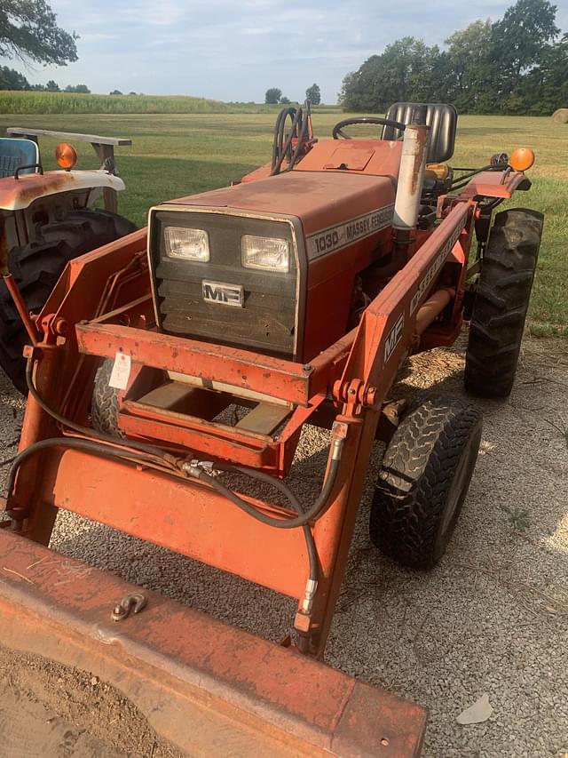 Image of Massey Ferguson 1030 equipment image 3