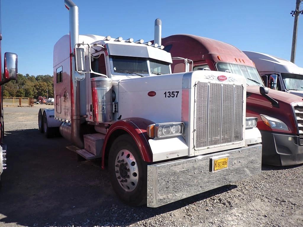 Image of Peterbilt 379 Primary image