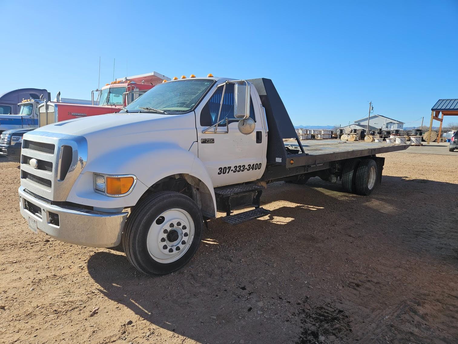 2007 Ford F-750 Equipment Image0
