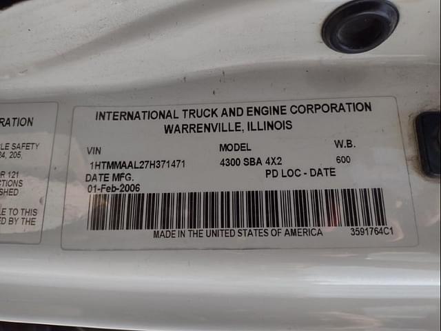 Image of International DT466 equipment image 4
