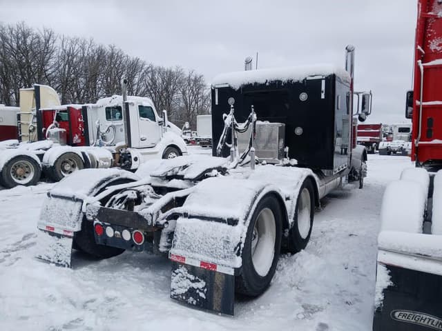 Image of Peterbilt 379 equipment image 4