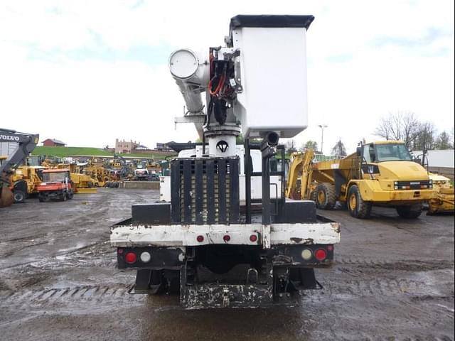 Image of International 4300 equipment image 3