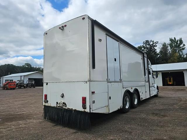 Image of Volvo Tandem Sleeper equipment image 4