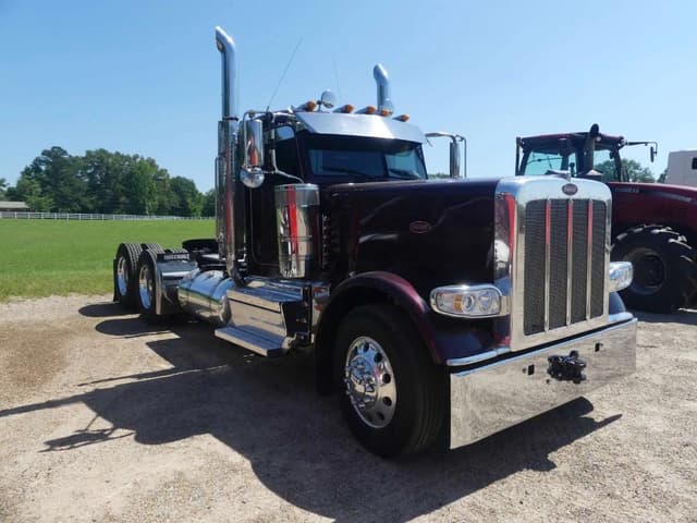 Image of Peterbilt 389 equipment image 1