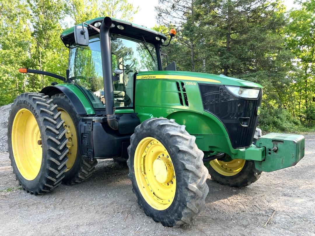 Image of John Deere 7215R Primary image