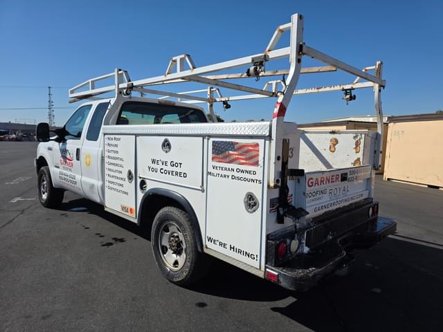 Image of Ford F-250 equipment image 3
