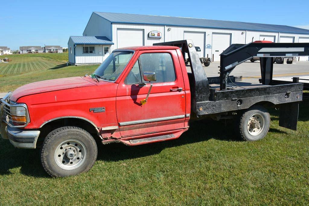 Image of Ford F-250 Primary image