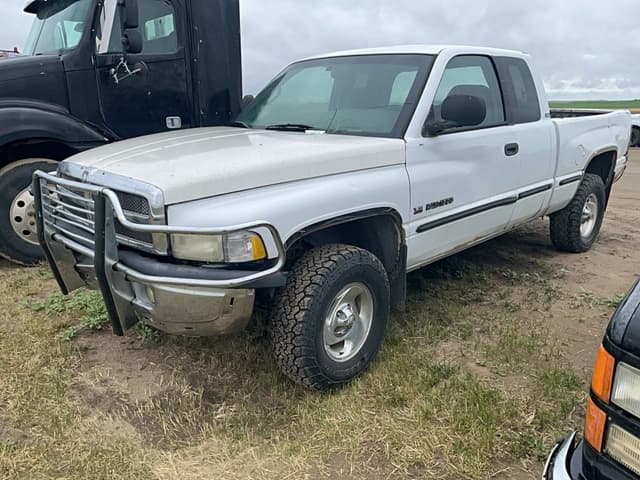 Image of Dodge Ram 1500 equipment image 1