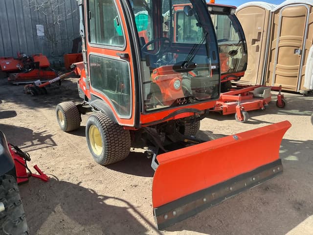 Image of Kubota F3680 equipment image 2