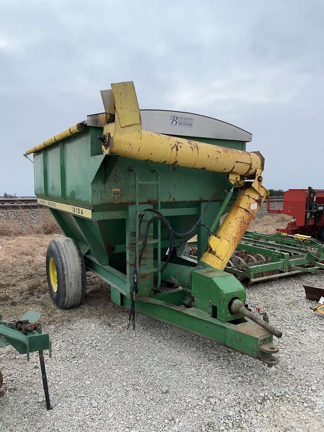 Image of John Deere 1210A equipment image 2