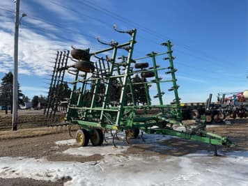 Main image John Deere 2210