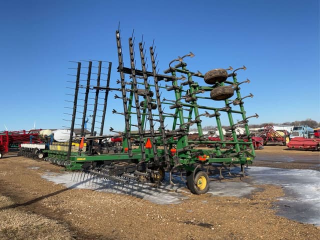 Image of John Deere 2210 equipment image 3