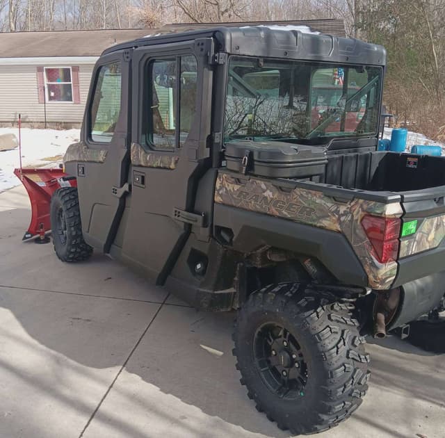 Image of Polaris Ranger XP4 1000 equipment image 2