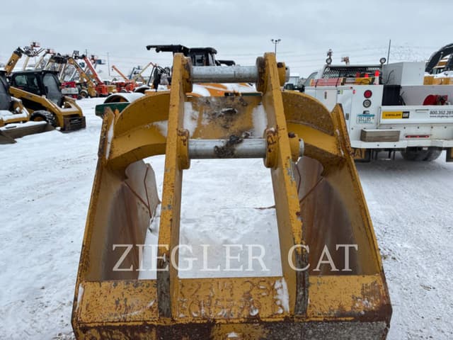 Image of Raveling Sand Bucket equipment image 4
