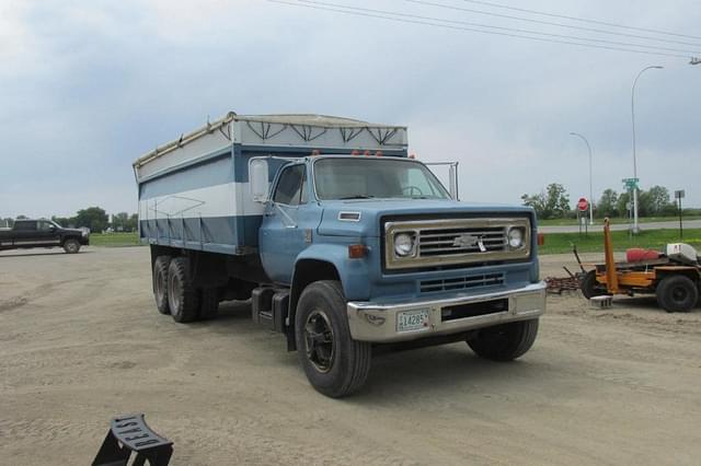Image of Chevrolet C60 equipment image 2