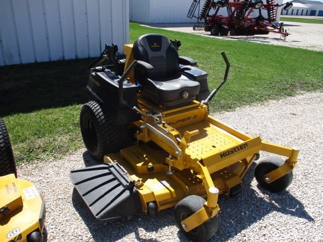 Image of Hustler Super Z equipment image 1