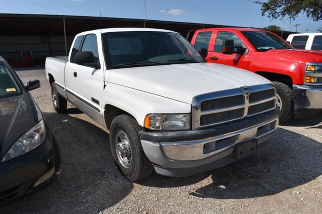 Image of Dodge Ram 2500 equipment image 1