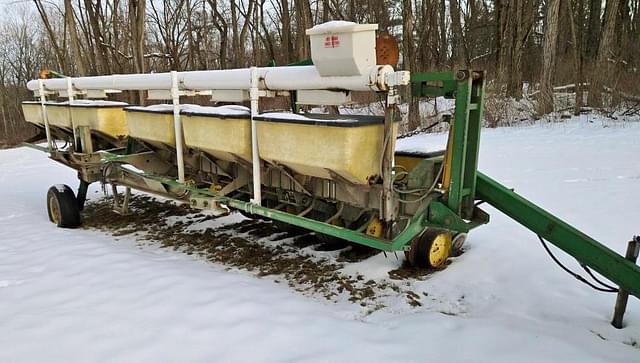 Image of John Deere 7000 equipment image 3