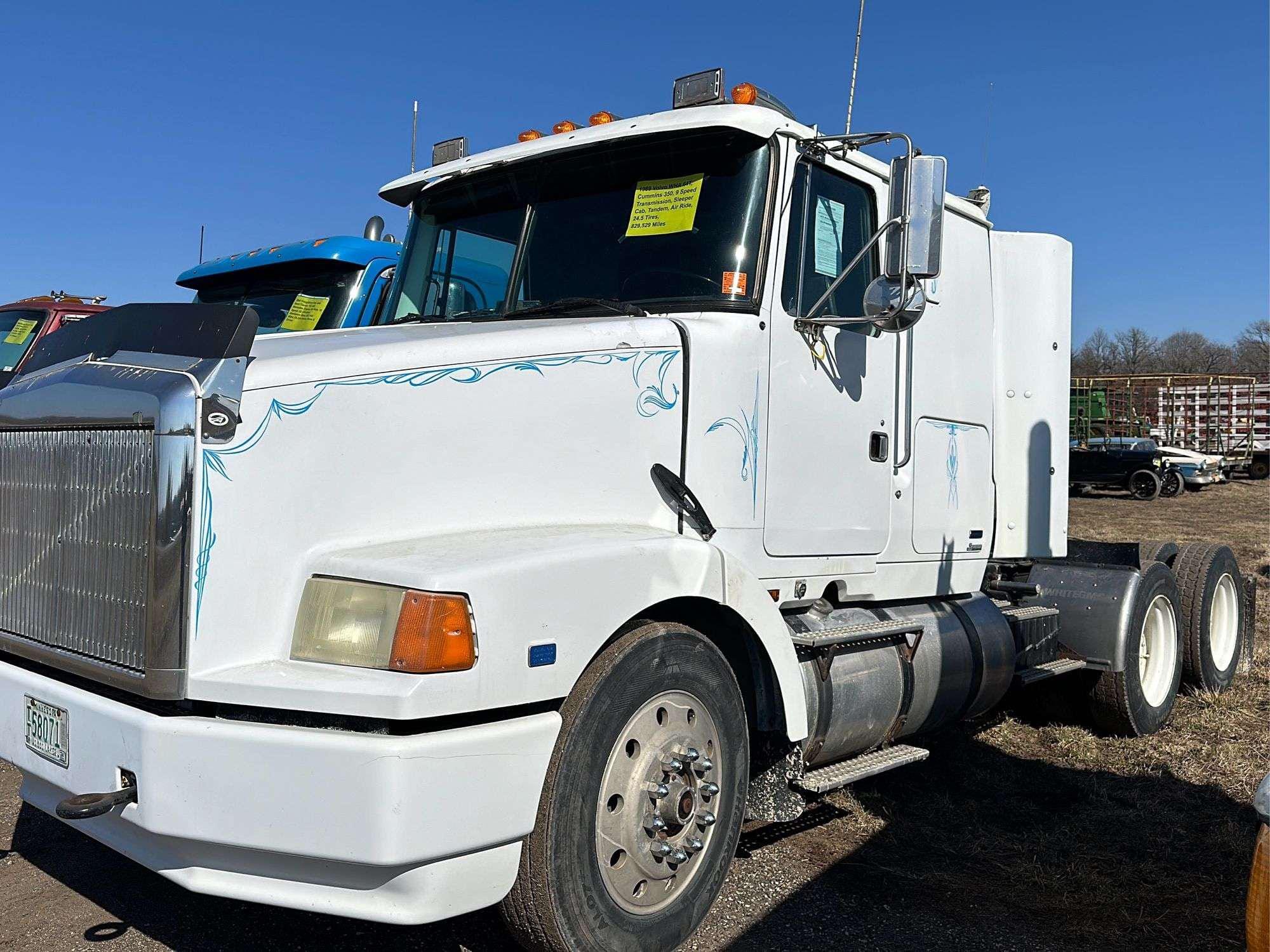 Main image Volvo WHA 64T