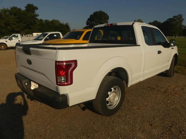 Image of Ford F-150 equipment image 2
