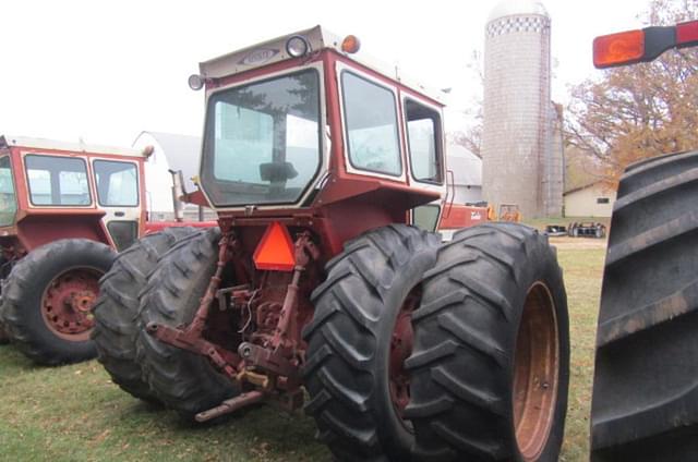 Image of International Harvester 1066 equipment image 4