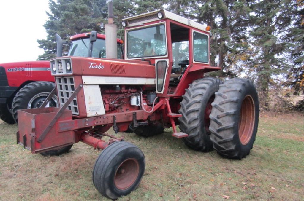 Image of International Harvester 1066 Primary image