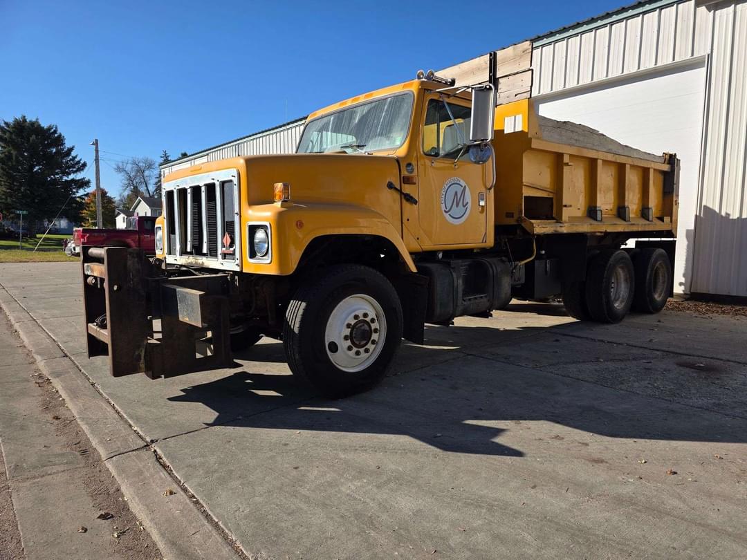 Image of International 2574 Primary image