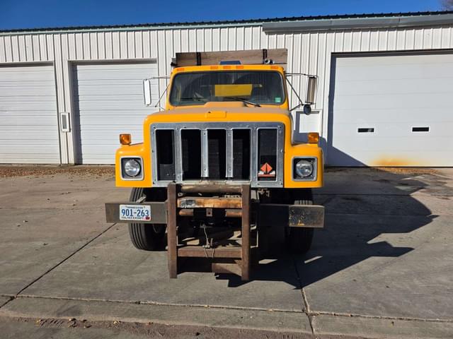 Image of International 2574 equipment image 4